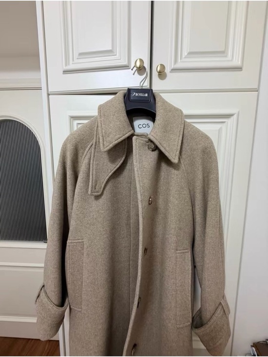COS Oversized Rounded Wool Coat - Picture 2 of 6
